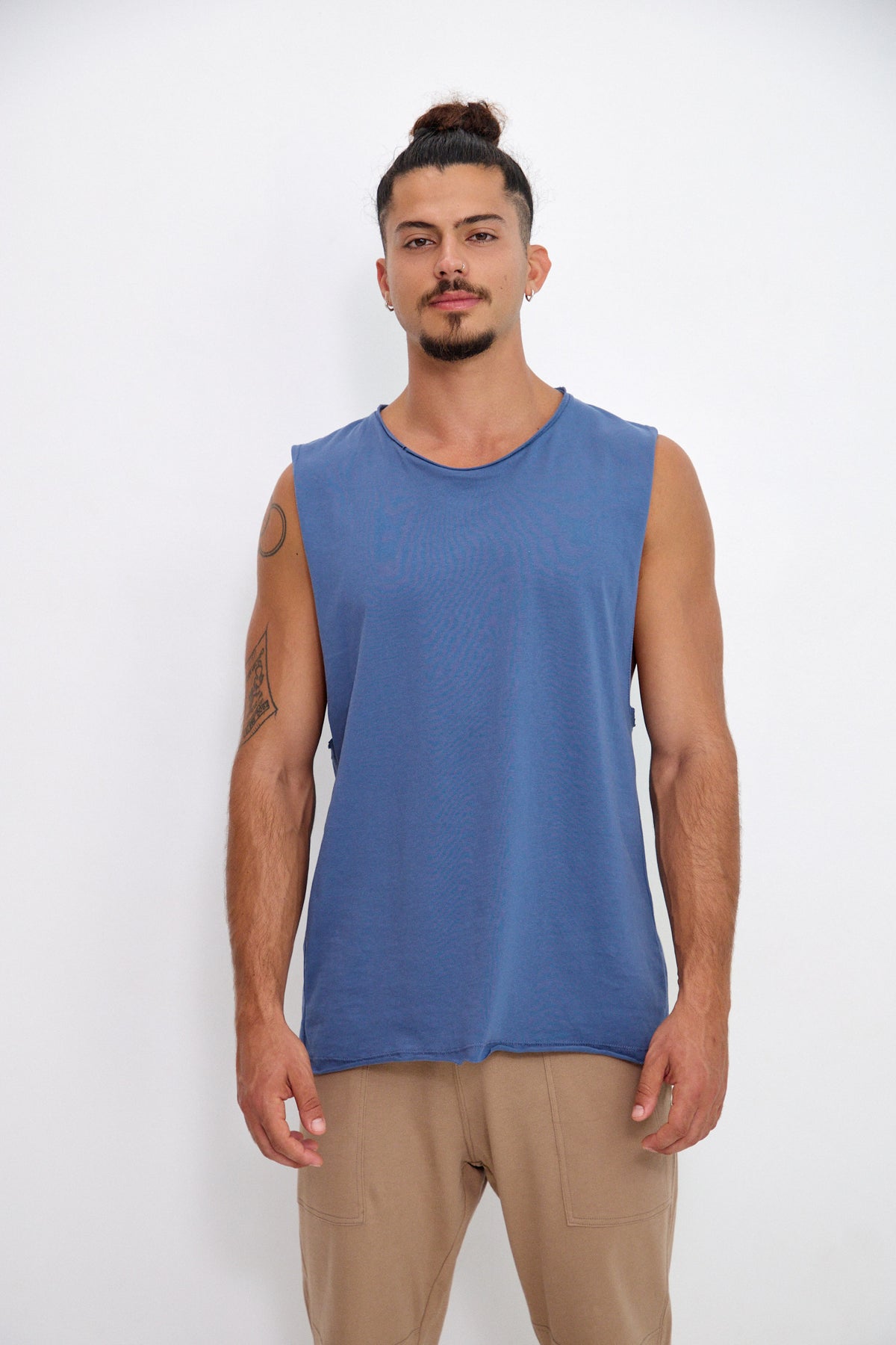 גופיית ניר